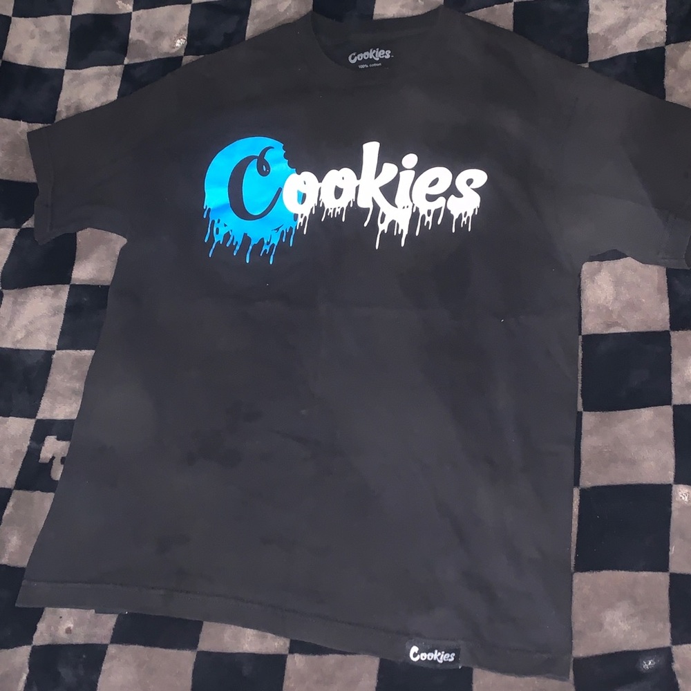 Solid Black COOKIES T-Shirt with Blue C and white letter drip. Size M